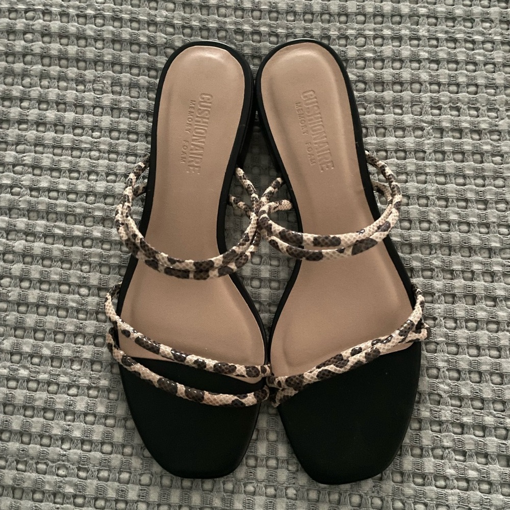 Cushionaire Slides NWOT